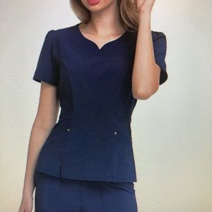 Heart soul scrub set with joggers size xl